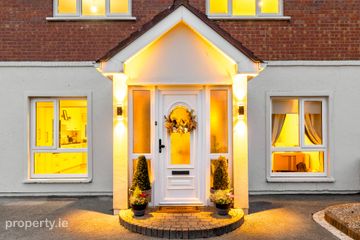 37 Standhouse Lawns, Newbridge, Co. Kildare, W12X394 — photo 3