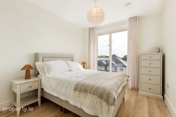 Apt 11, Papworth Hall, Brennanstown Wood, Dublin 18, D18 Y3KD — photo 3