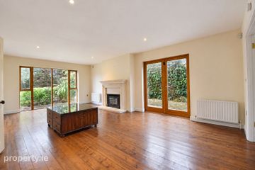 29 Orpen Green, Blackrock, Stillorgan, Co. Dublin — photo 3