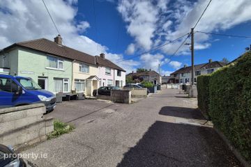 29 Greenmount Crescent, The Lough, Co. Cork, T12FCW6 — photo 3