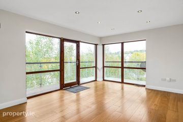 8 Hunters Hall, Hunters Wood, Ballycullen, Dublin 24, Co. Dublin, D24VX80 — photo 2