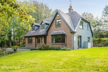 Blackberry Cottage, 5 Brookwood, Crosshaven Road, Carrigaline, Co. Cork, P43VX62