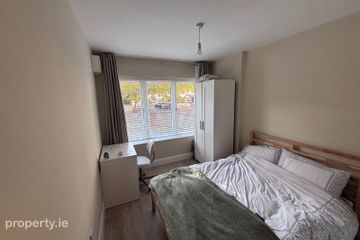 24 Orlagh Park, Scholarstown Road, Knocklyon, Dublin 16 — photo 3