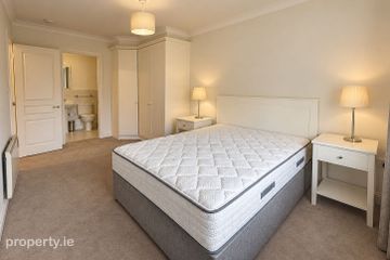 5th Floor with Park View, The Pines, Herbert Park Lane, Dublin 4 — photo 3
