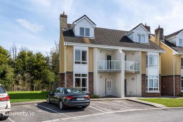 5 Warren Grove, Ard Ri, Golden Island, Athlone, Co. Westmeath, N37F2D6