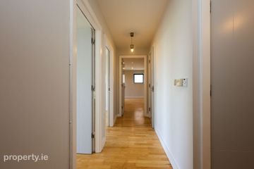 Apartment 16, The Quay, Market Point, Patrick Street, Mullingar, Co. Westmeath, N91FK26 — photo 2