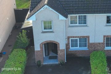 7 Oak Drive, Classes Lake, Ballincollig, Co. Cork, P31C890 — photo 2