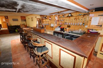 Big Francie's, Main Street, Ardara, Co. Donegal, F94F380 — photo 3