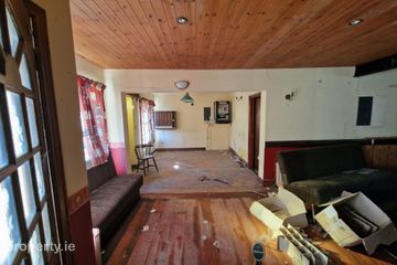Irishtown, Claremorris, Cloonmore, Co. Mayo, F12KV80 — photo 2