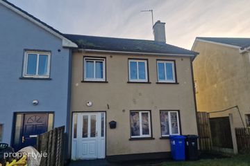 35 Shannon Valley, Ballaghaderreen, Ballagh, Co. Roscommon, F45XF65