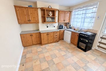 25 O'Cleirigh Avenue, Drumrooske Estate, Donegal Town, Co. Donegal, F94R9X8 — photo 3