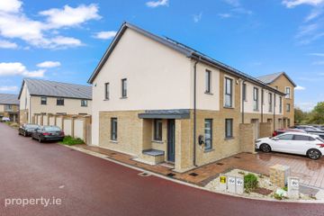 11 The Dales, Kilmartin Grove, Hollystown, Dublin 15, D15 W27A