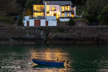 Seaglass, Ardkilly, Sandycove, Kinsale, Co. Cork, P17HY42