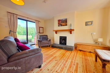 Duplex Townhouse, Renville Court, Oranmore, Co. Galway — photo 2