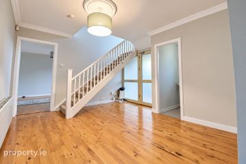 5 Castle Close, Sandycove, Dalkey, Co. Dublin — photo 3