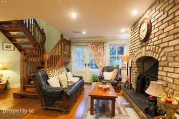 Hollytree House, Main Street, Slane, Co Meath, C15 X7T3 — photo 2