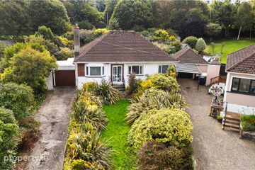 19 Seafield Crescent, Blackrock, Co. Dublin, A94 D660 — photo 2