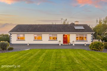 Lock View House, Ballyteague North, Kilmeague, Naas, Co. Kildare, W91TW5R — photo 3