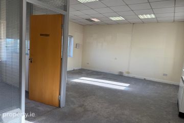 8 The Court, Main Street, Newbridge, Co. Kildare — photo 3