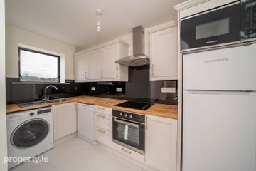 Apartment 8, The Oval, Cherrywood, Dublin 18 — photo 2