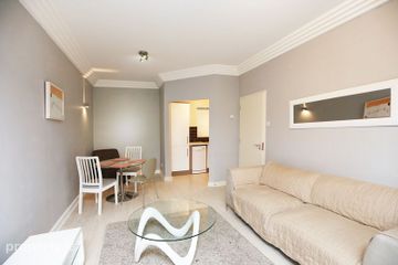 Beresford House, Custom House Square, Mayor Street Lower, IFSC, Dublin 1 — photo 2