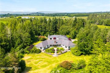 Golden Bay, Clonbur, Co. Galway, F12 HY07 — photo 3