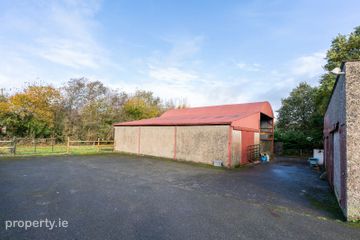 Farmyard on c. 0.8 Acre, Eadestown Village, Naas, Co. Kildare — photo 2