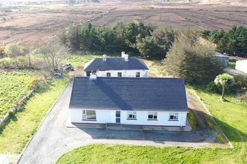 2 x Houses on c .4.5acres, Derryconnor, Gortahork, Co. Donegal, F92VY93