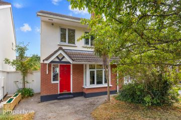 9 Glencairn Avenue, The Gallops, Leopardstown, Dublin 18, D18 F2C5