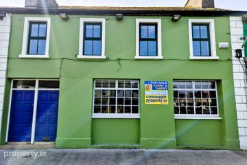 Market Square, Charlestown, Co. Mayo, F12H6Y9