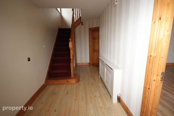 9 Orchard Close, Manorcunningham, Co. Donegal — photo 2