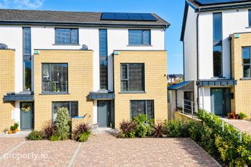 7 The Crescent, Green Hill, Clonhaston, Enniscorthy, Co. Wexford, Y21P6V3
