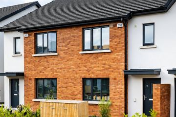 2 Bay Meadows Grove, Dublin 15, Hollystown, Dublin 15, D15W10E