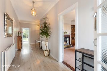 2 Avondale Crescent, Killiney, Co Dublin, A96 D651 — photo 2