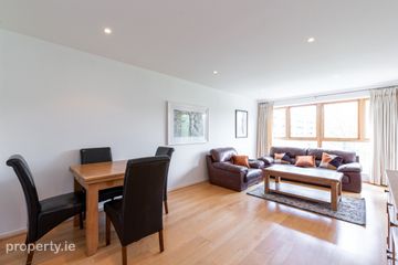 Apartment 24, Merton Hall, Milltown Avenue, Mount Saint Annes, Milltown, Dublin 6 — photo 3