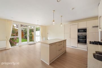 26 Brickfield Drive, Honey Park, Dun Laoghaire, Co Dublin — photo 3