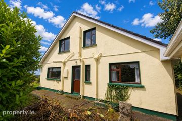 FINAL OFFERS  FRIDAY 9 OCTOBER AT 5PM CURRENT OFFER 175,000 All interested parties are invited to submit their best and final offer to Nigel Dineen  Martin Finn Auctioneers by 500pm on Friday, 9 October 2026.Loghaphuill, Castlebar, Belcarra, Co. Mayo, F23DY94 — photo 2