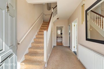27 Woodbine Avenue, Booterstown, Co. Dublin, A94 XV84 — photo 2