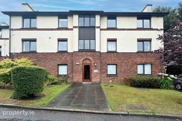 35 The Sycamores, Stradbrook Hill, Blackrock, Co. Dublin, A94WA07