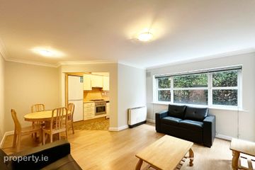 Apartment 8, Carmichael Hall, Saint Columbanus' Road, Dundrum, Dublin 14 — photo 3