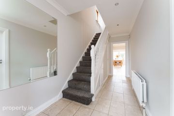 8 Belfield Close, Clonskeagh, Dublin 14, D14R6A2 — photo 3