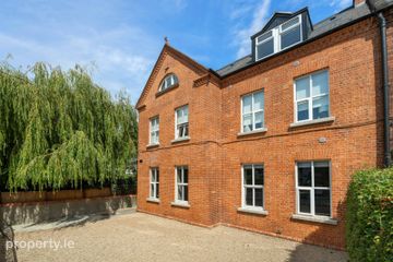 1 Clonskeagh Road