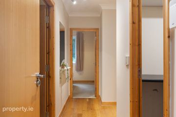 19 College House, Taylors Hill, Rathfarnham, Dublin 16, D16YA99 — photo 2