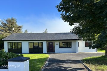 Buckthorn Cottage, Carrowholly, Westport, Co. Mayo, F28T665