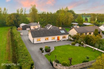 Lock View House, Ballyteague North, Kilmeague, Naas, Co. Kildare, W91TW5R