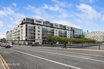 11 Gallery Quay, Block 5, Grand Canal Dock, Dublin 2, D02 WR97 — photo 2