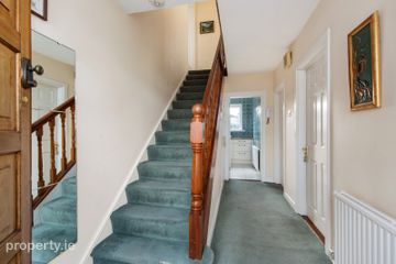 25 Fernhill Park, Manor Estate, Terenure, Dublin 12, D12 XD34 — photo 2