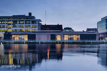 81B The Campshires, Sir John Rogerson's Quay, Dublin 2
