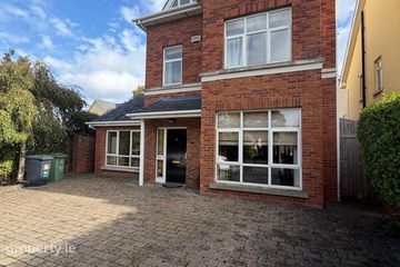 32 Ballintyre Walk, Dublin 16, Ballinteer, Dublin 16