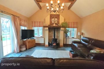 'Woodbine Lodge' Munterneese, Mountcharles, Co. Donegal, F94K571